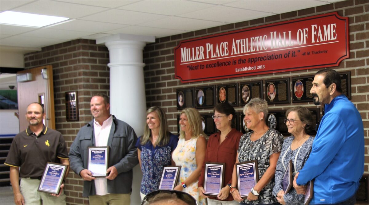 miller-place-inducts-new-class-into-its-athletic-hall-of-fame